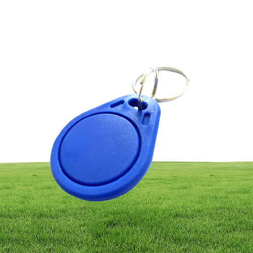 Factory Faire une carte TK4100 125KHz de haute qualité LOT ISO11785 ABS RFID Plastique personnalisé Keyfob Key Ring FOB5489586