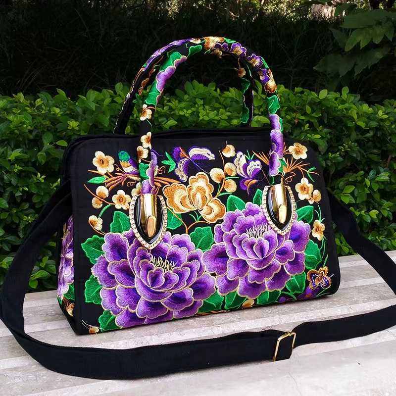 High quality Women's crossbody bag Fashion Luxury handbag Embroidery Ethnic style embroidered canvas handbag Large capacity carry-on shopping bag
