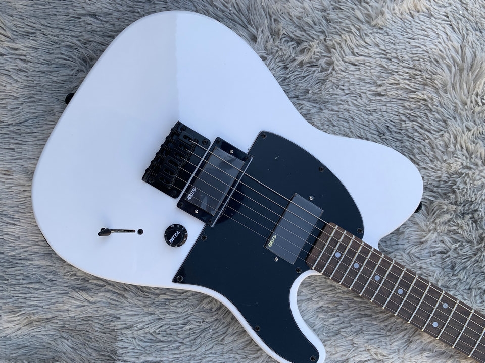 Guitare électrique de couleur blanche, touche en palissandre, corps en tilleul, 22 frtes, en stock