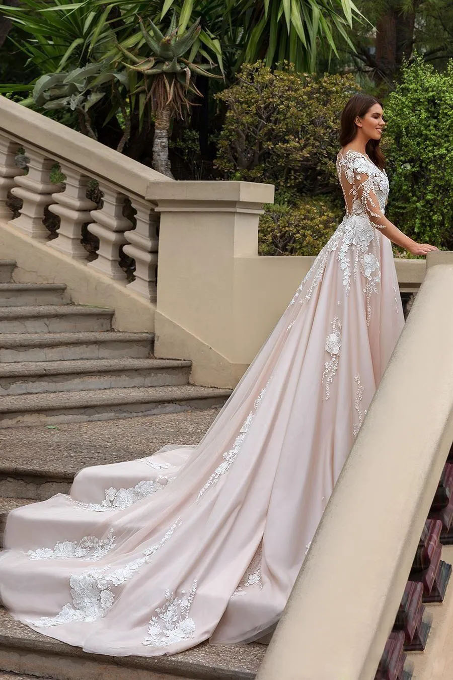 Robe de mariée en dentelle brodée, manches longues transparentes, col bijou, ornée de dentelle brodée, princesse romantique, Blush, ligne A, plage