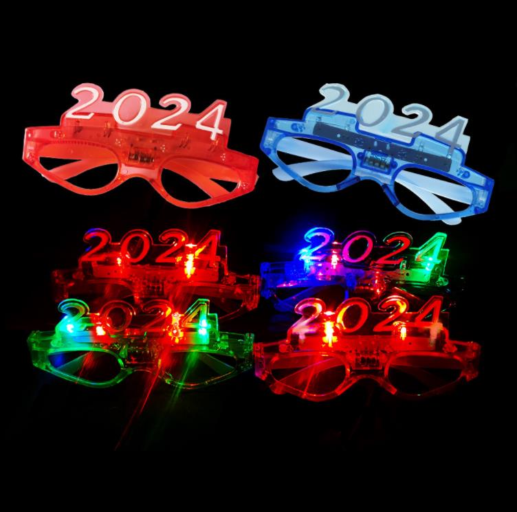 Decorazioni feste LED Light Up 2024 Occhiali Glowing Lampeggiante Occhiali Rave Glow Shutter Shades Occhiali Capodanno Bambini Adulti Taglia SN4496