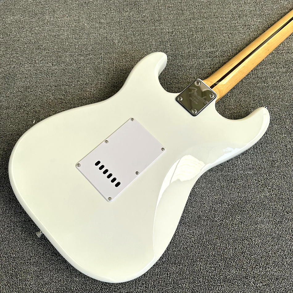 Custom Shop, hergestellt in China, hochwertige E-Gitarre, Chrom-Hardware, dreiteiliger Tonabnehmer, weiße Gitarre, kostenlose Lieferung