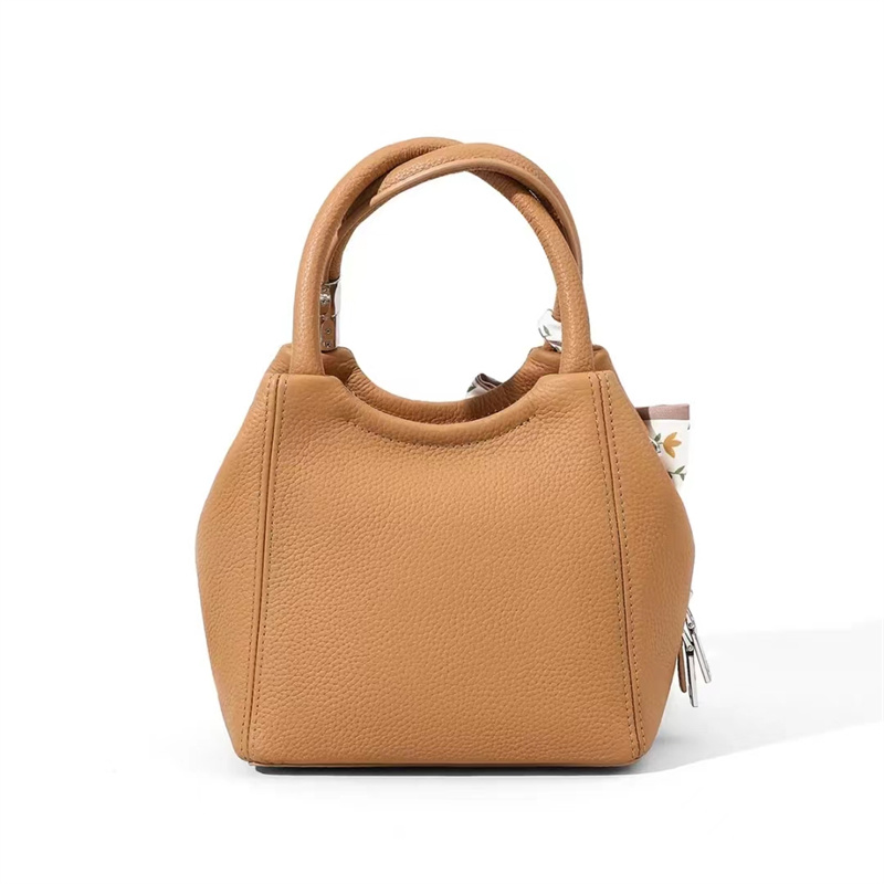 حقيبة حقيبة يد عتيقة Crossbody Women Women Women Top Women Women Wild Wilds Bag Bag 5A حقيبة كتف عالية الجودة للسيدات