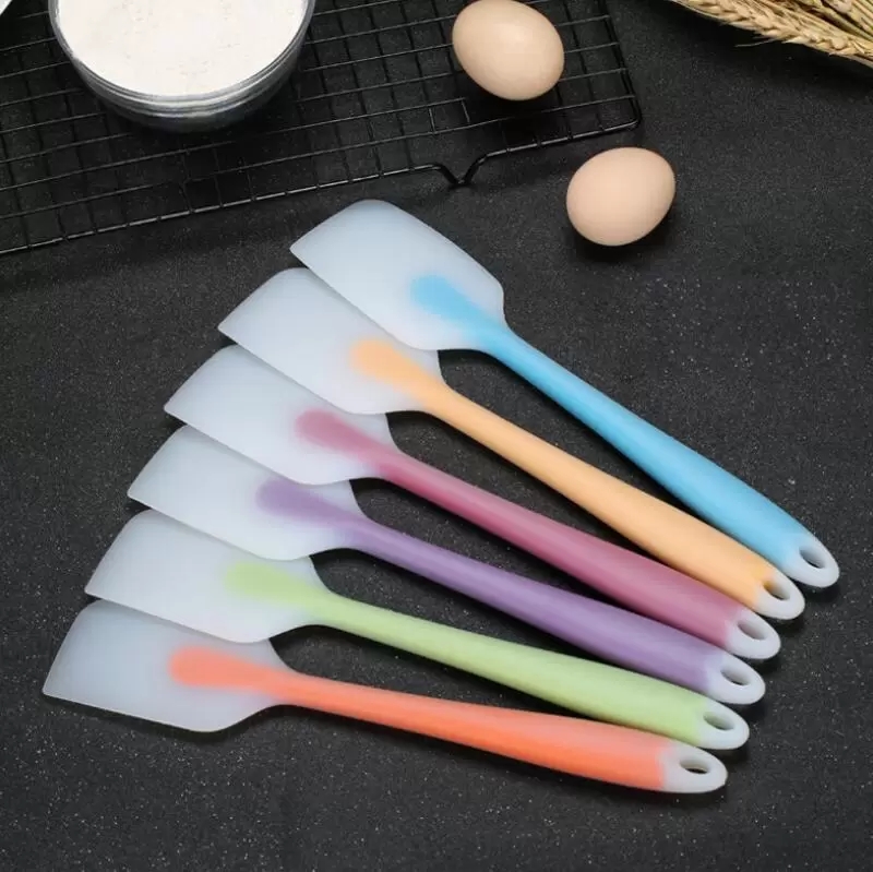 Cuisson pinata gâteau Gadget Silicone Cuisine Accessoires Doux Sans Soudure Spatule Beurre Crème Grattoir Brosse Cuisson Maker 6 Couleurs