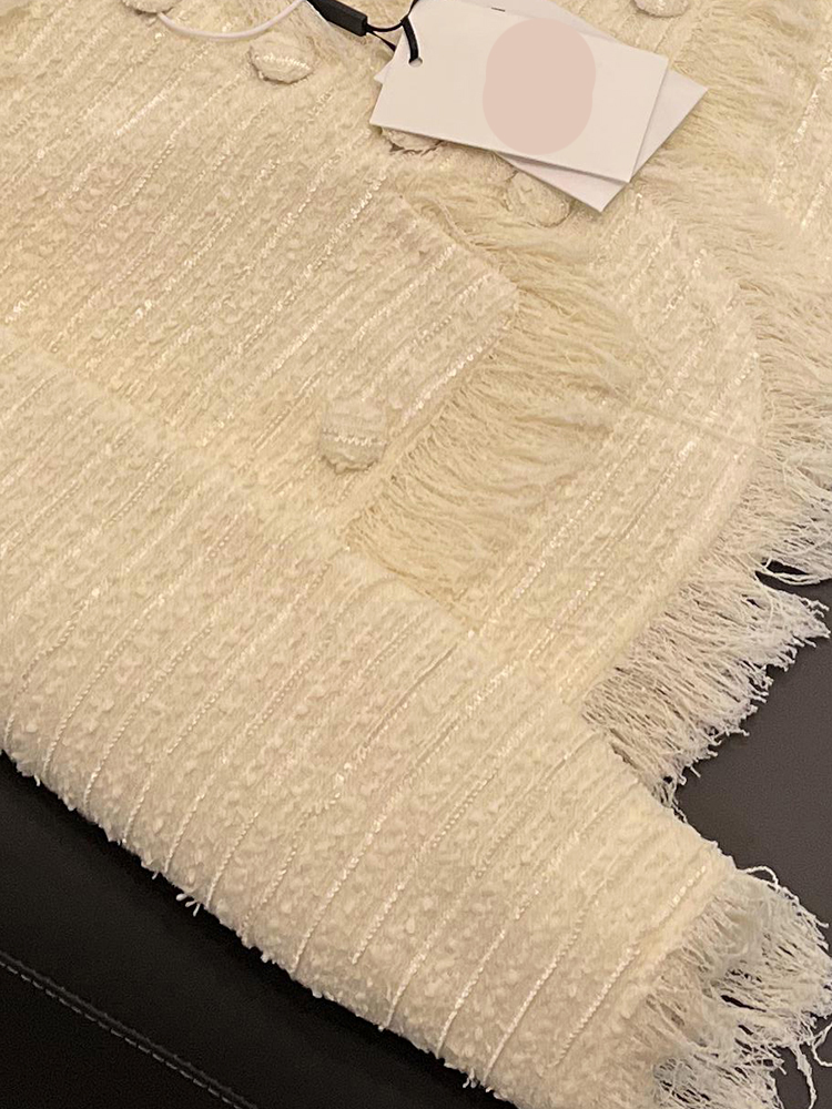 2023 Autumn Ivory Condy kolorowe panele Tweed Tweed Kurtka z długim rękawem guziki V-dotknij pojedyncze kurtyki Krótka warstwowa przestrzeń A3N016541