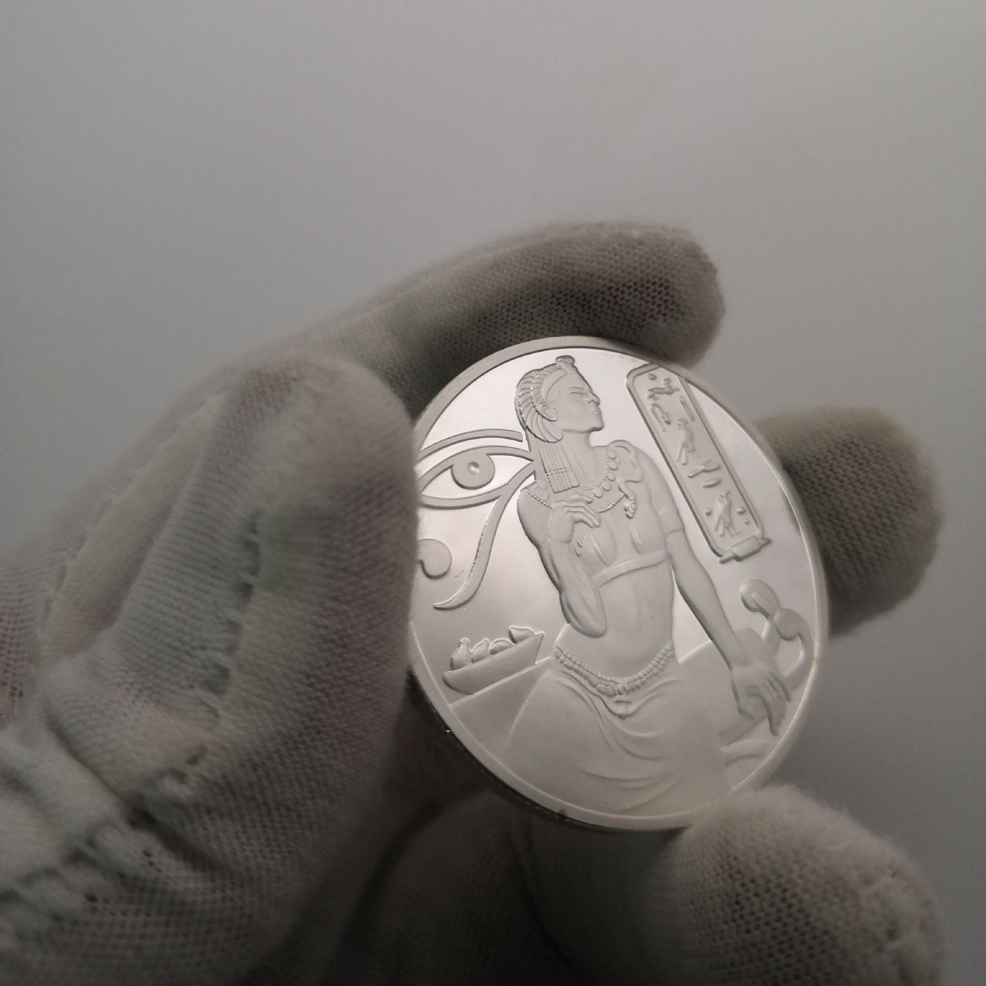 Искусство и ремесла Исида памятная монетная монета серебряная пирамида
