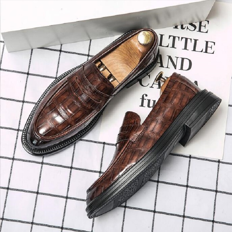 Business Formal Leather Shoes Men's British Style Trend Korean Version Non-A-Placing Large Size 46 Casual Thick Soled Men's Shoes Tide D2H17