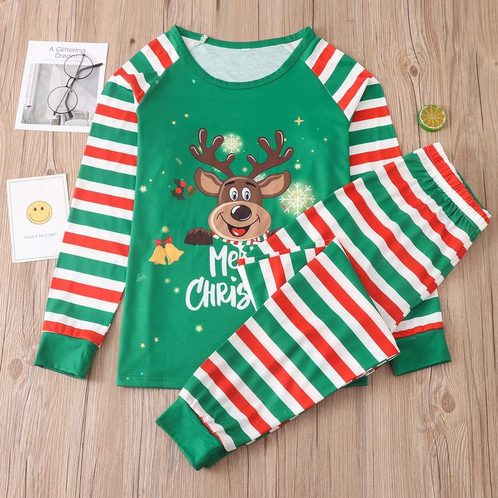 Family Matching Outfits 2024 Christmas Pajamas Set Letter Print Xmas Outfit Father Mother Kid Deer TopStripe Pants Jammies Baby Romper 231109