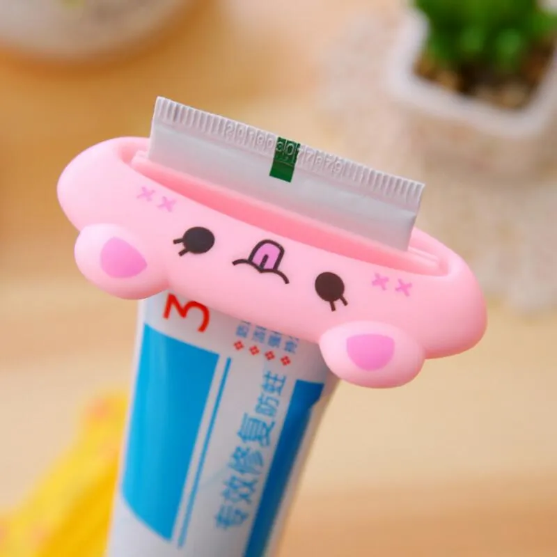 9*4cm Cartoon Animal Plastic Toothpaste Squeezer Bath Toothbrush Holder Bathroom Sets Home Commodity Creative Kitchen Accessories Bathroom Tool