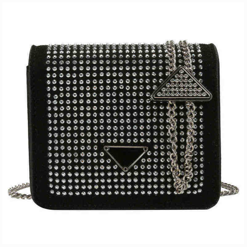 2024 New Designer Femme Crossbody épaule à bandoulière Red Mini Red Lipstick Niche Flash Diamond Messenger Sac