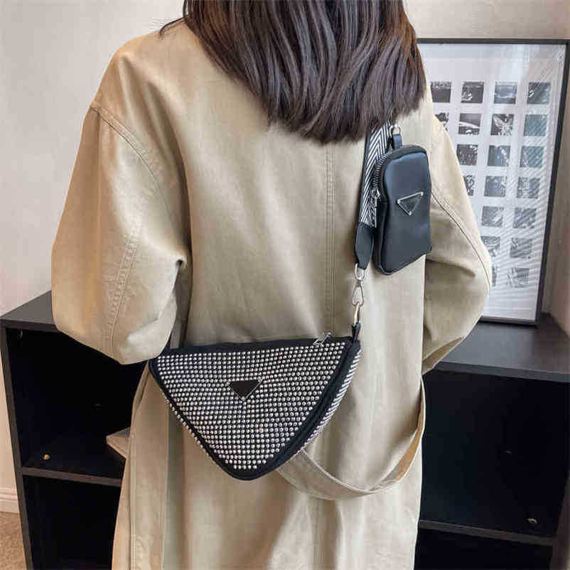 Sac à bandoulière de styliste pour femmes, grand sac triangulaire Simple et brillant avec strass, nouvelle collection 2024