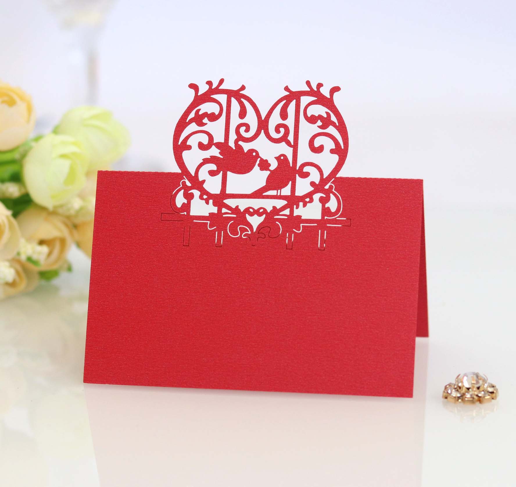 Wedding Decorations Laser Cut Place Cards With Hearts Paper Carving Name Cards For Party Table Seating