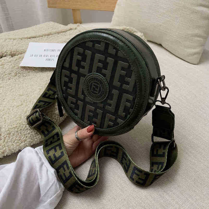 2024 Nouveau designer pour femmes crossbody bodin reverro hong style tempérament incliné petit sac rond