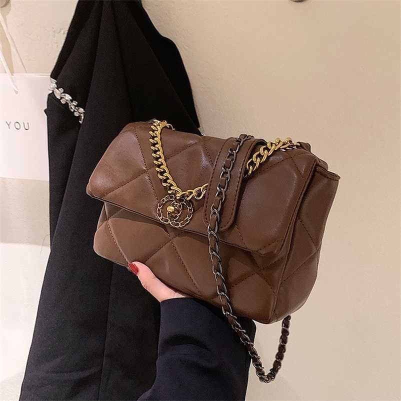 2024 New Designer womens crossbody shoulder Hot simple rhombus embroidered square fashionable and bag