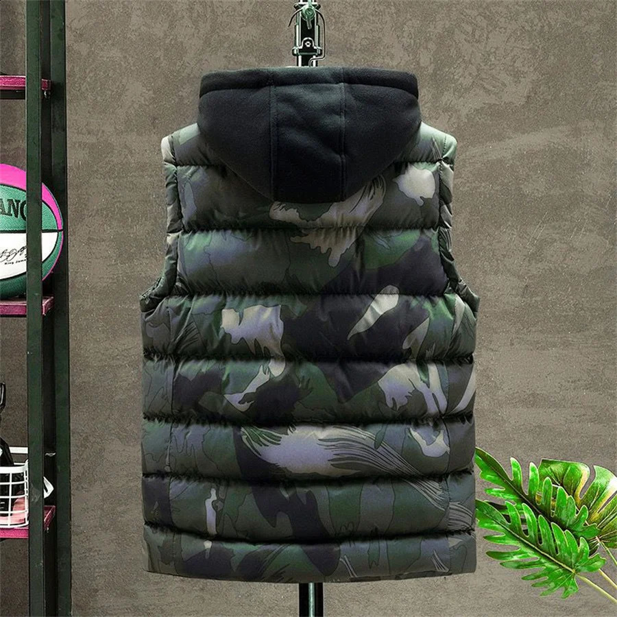 Men's Vests Vest Winter Warm Sleeveless Jackets Fashion Camouflage Hooded Gilet Casual Coat Men Clothes Big Size 9XL Male Tops 231109