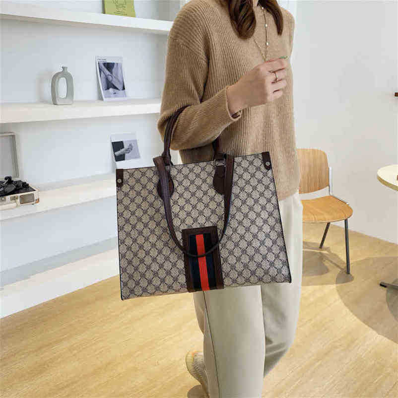 2024 Nouveau concepteur pour femmes crossbody épaule coréenne Texture de grande capacité sac à aisselle imprimée portable