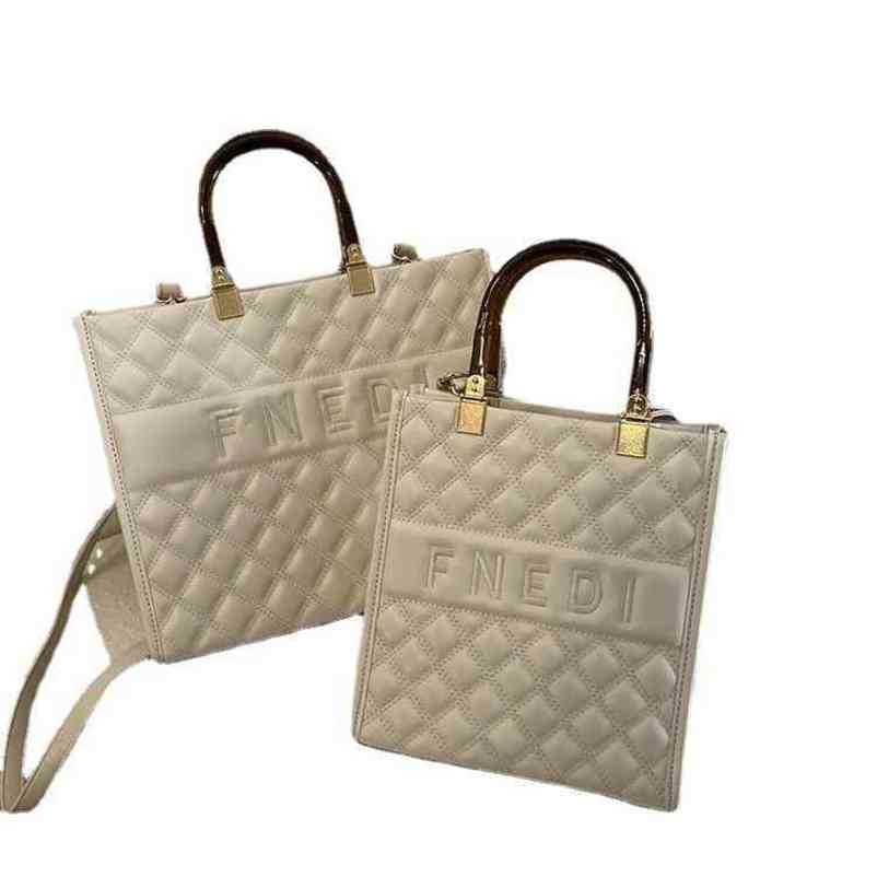 2023 Top Design Luxury Bags textura de alta calidad Lingge tendencia portátil