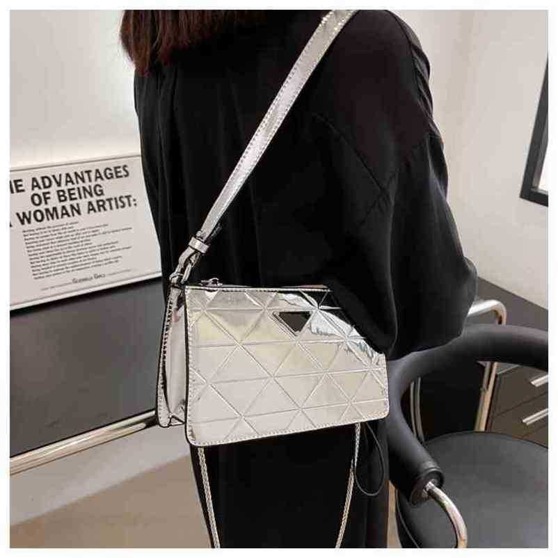 2024 NY DESIGNER WOMENS CROSSBODY SKULDSKAND Kedja Small Square Mirror Laser Underarm Simple Messenger Bag