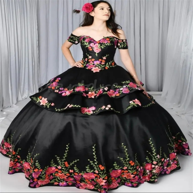 Мексиканские черные платья Quinceanera Charro со съемной юбкой Красочная вышивка Vestido De 15 Anos Xv Короткие платья 2 в 1 для вечеринки по случаю дня рождения Платье Sweet 16 Vestidos De Gala