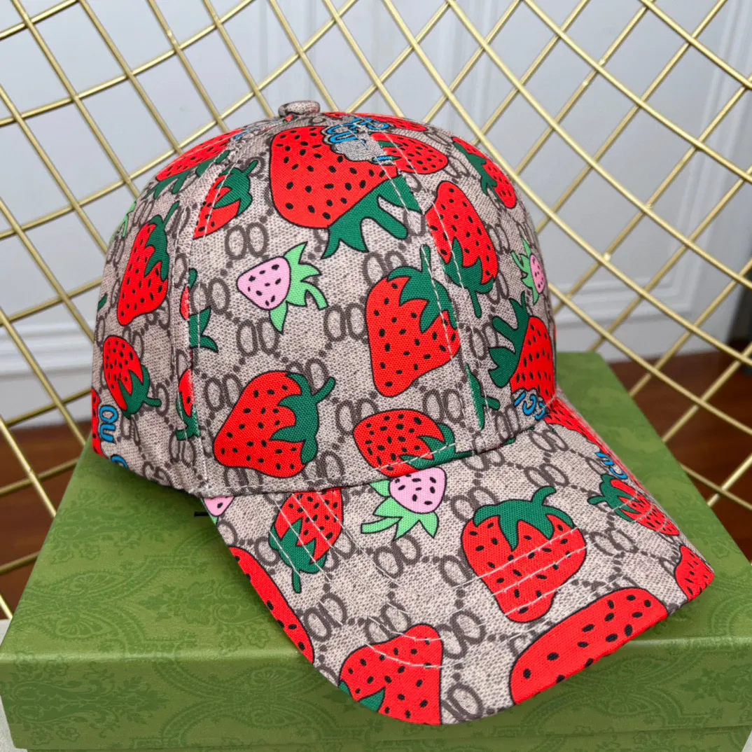 Fashion Strawberries Baseball Caps For Mens Designer Sport Hat Luxury Womens Casquette Outdoor Ball Cap Travel Sun Hats G Cowboy R249m
