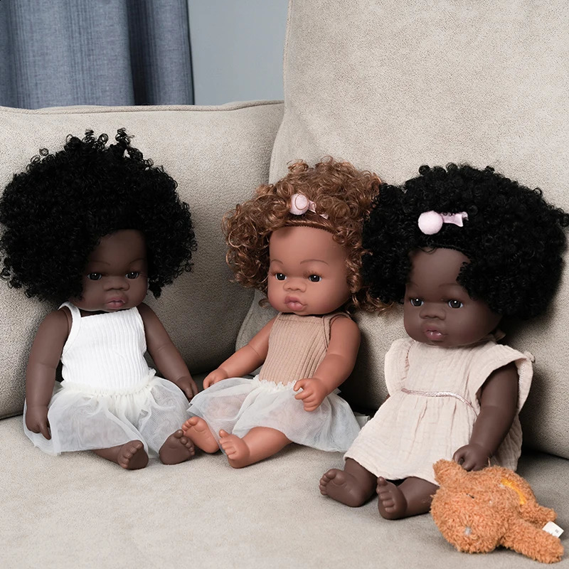 Bebekler 35cm Amerikan Reborn Bebek Bebek Siyah Yumuşak Vinil Yaşam Born Girl Hediye Oyuncak 14inch Kızlar İçin 231109