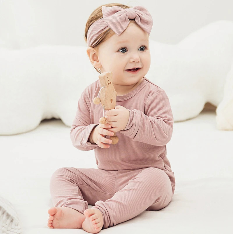 Conjuntos de roupas listrado fibra de bambu criança pijama conjunto macio garoto bebê menino menina roupas manga longa sleepwear para meninas 231109