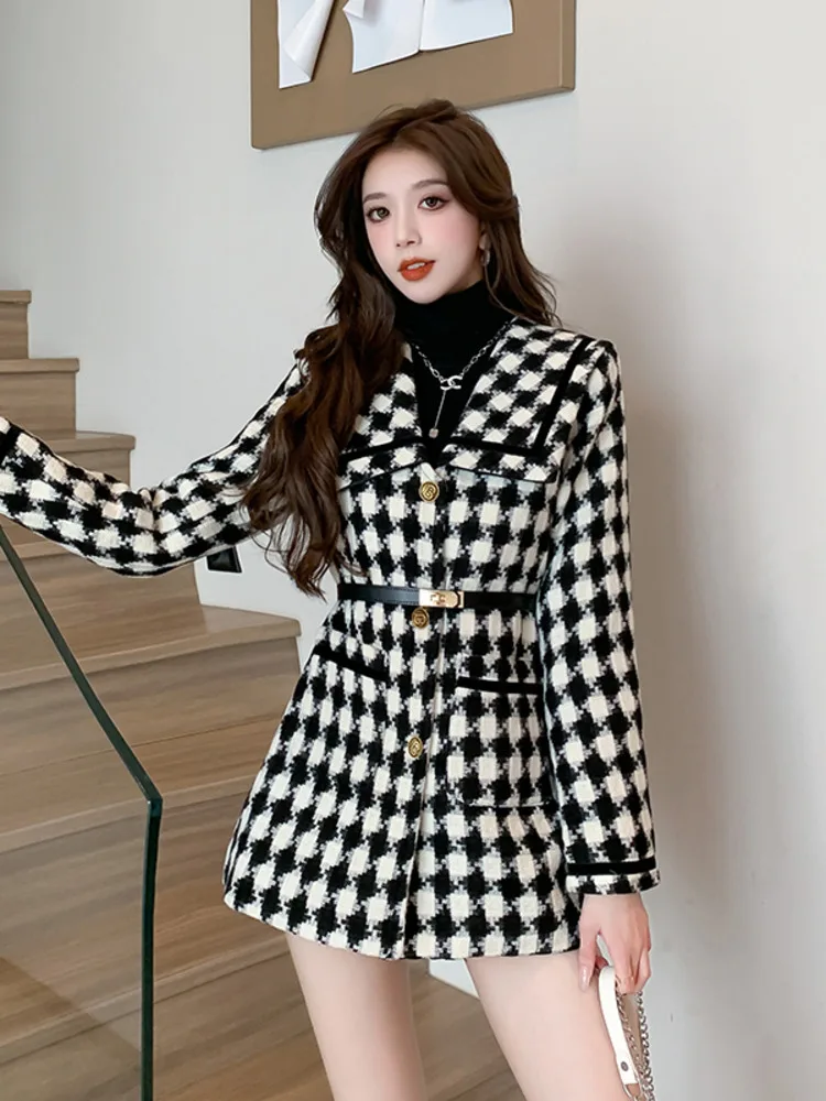 Vêtements d'extérieur pour femmes Hiver Vintage Femmes Tweed Vestes Mode Coréenne Simple Simple Boutonnage Casual Épaissir Lâche Femme Plaid Manteaux De Laine 2024