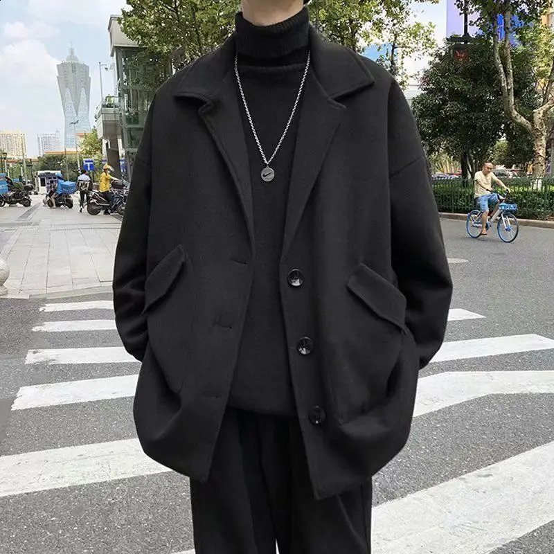 Męskie mieszanki wełny wysoko japońsko wełniany płaszcz Mężczyzn Mężczyzna marka Autumn Hongkong Style Koreańska wersja młodzieżowa Przystojna wszechstronna płaszcz 231109