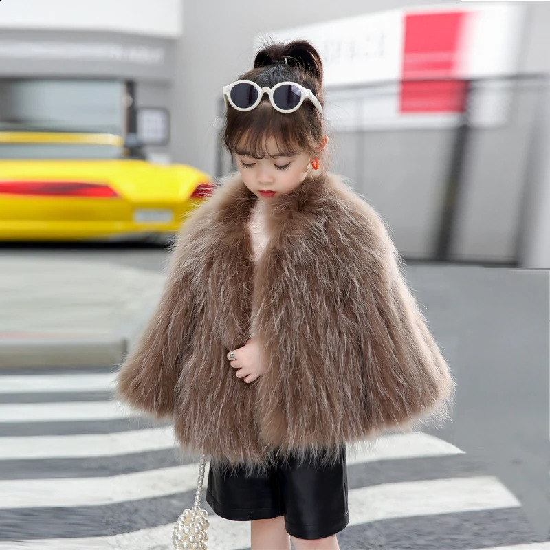 Jackets Kids Girls Short Fur Coat Winter Warm Faux Raccoon Cloak for Children's Outer Wear Clothes 231109