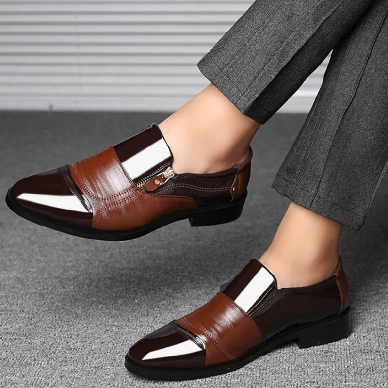 Dress Shoes Black Patent PU Leather Shoes Slip on Formal Men Shoes Plus Size Point Toe Wedding Shoes for Male Elegant Business Casual Shoes 231110