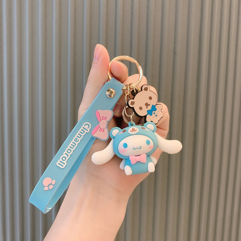 Kulomi ve Cinnamoroll Sevimli Figural Keychain Çift Araba Anahtar Kolye Okul Çantası Asma Süs Anahtarı