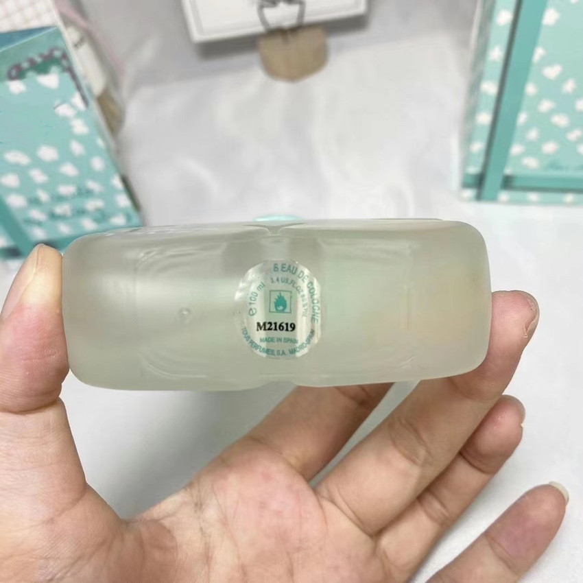 Fabrika Doğrudan Parfüm Mavi Bebek Parfüm Sprey 100ml Ayı Şekli Ariana Eau De Parfum Büyüleyici Güzel Çizgi Koku Kalıcı Koku Hızlı Ücretsiz Teslimat