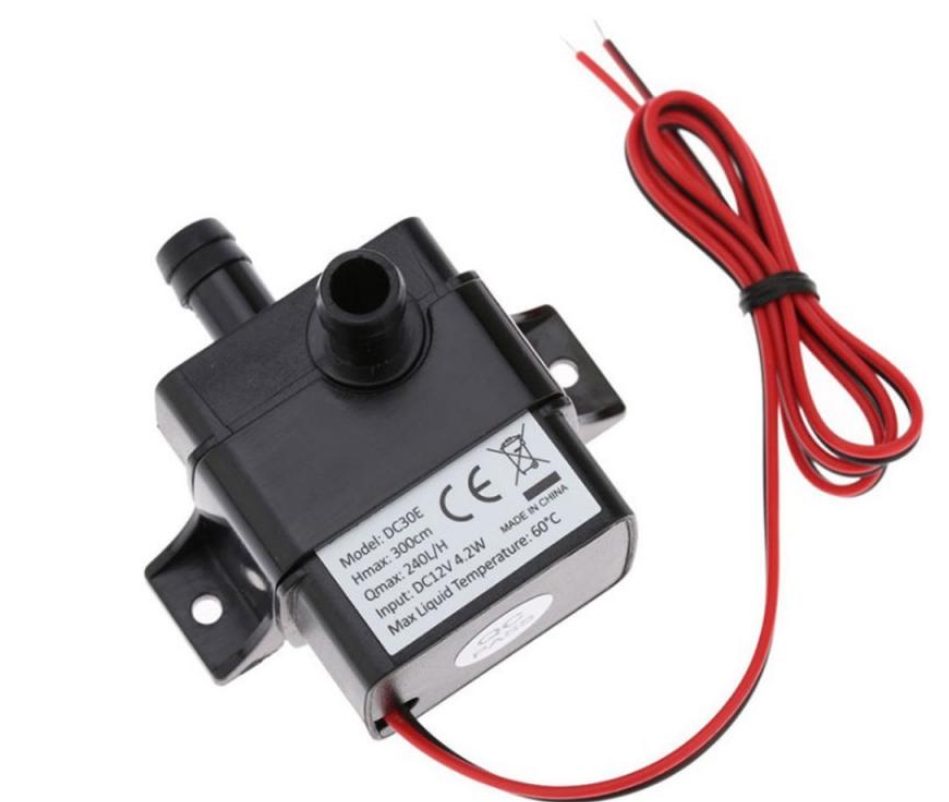 Vattenpump 4.8W 5.8W 240L/H Silent Fish Tank Pump DC 12V 24V Solarborstlös motorpool Cirkulerande nedsänkbar pump