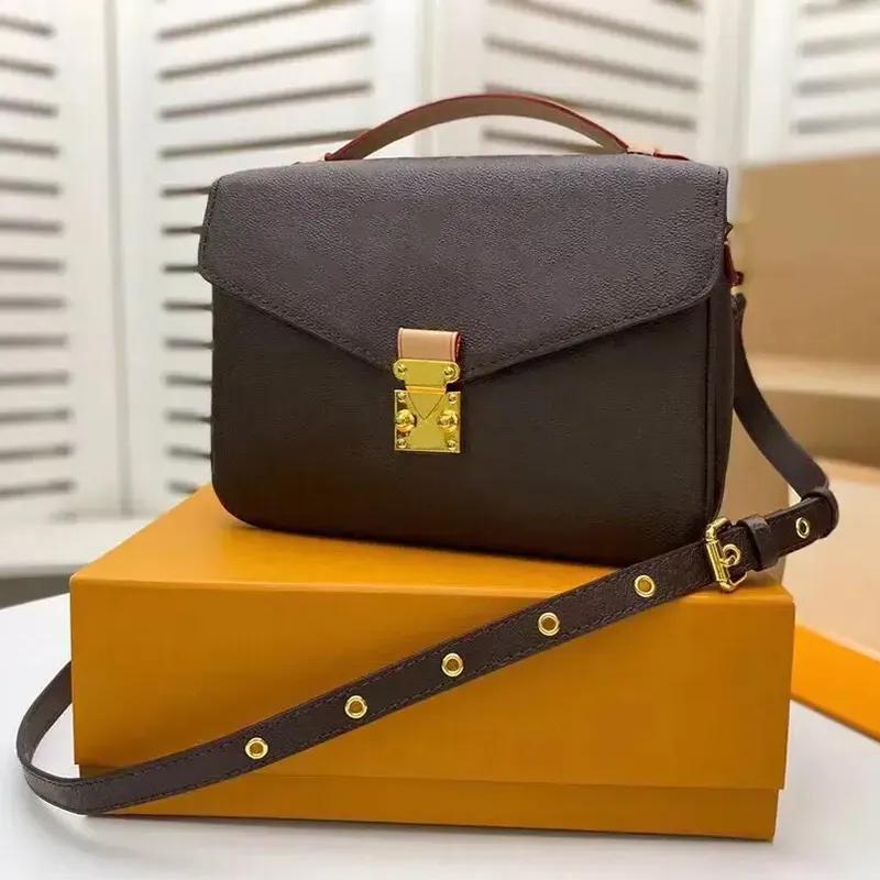Modedesigner väskor Kvinnväskor för kvinnor axelväska handväska handväska äkta läder kors kroppskedja högkvalitativ handväskor droshipping