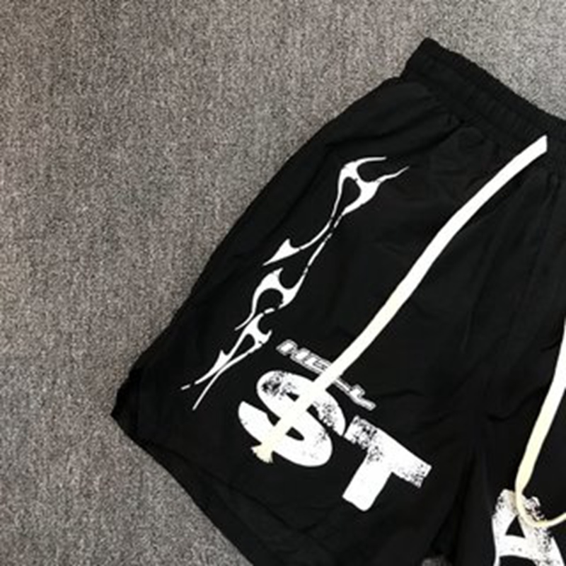 Hellstar Studios Shorts Breattable Kne Length Short Pants Sportwear Jogging Basketball Pant Män Kvinnor Plus Size Fitness Skateboard Trackpants Byxor