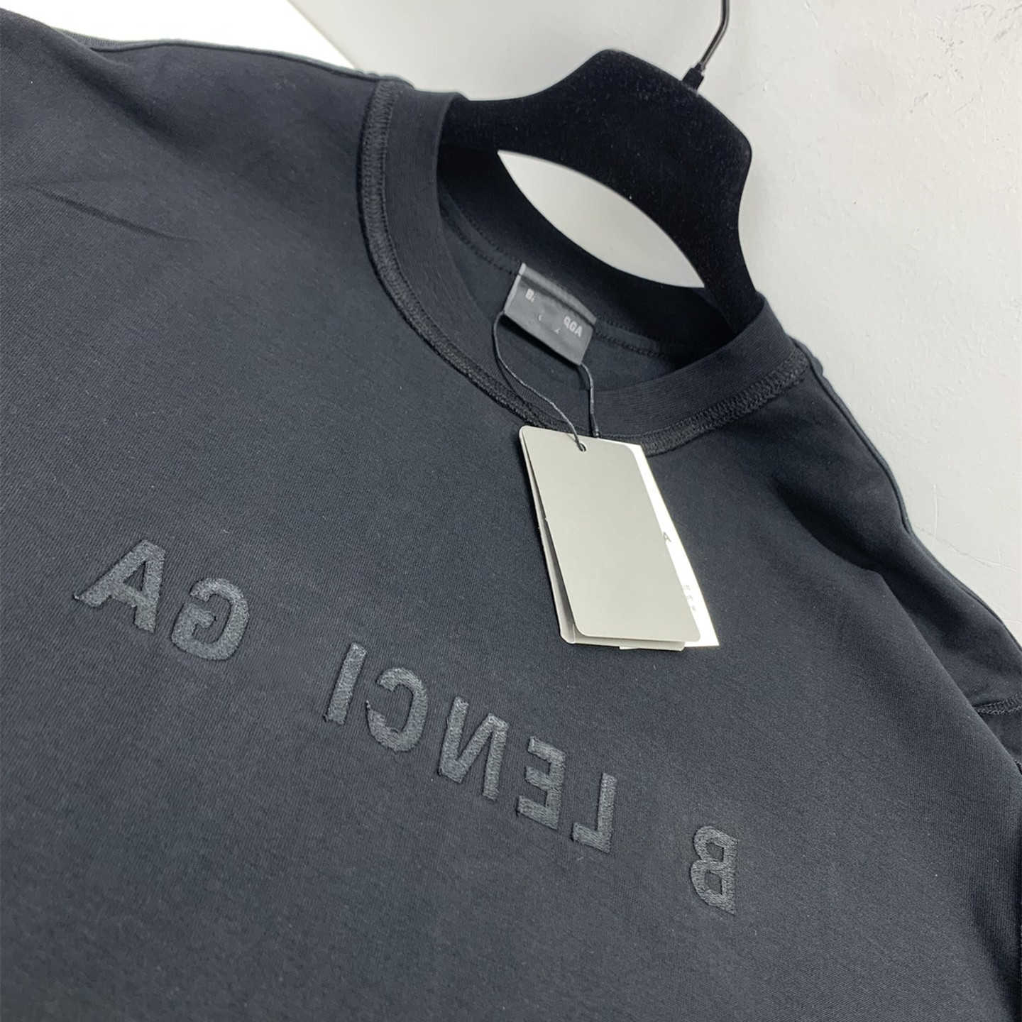 Designer T Shirt Shirt High Version 2023 Summer Family Mirror Letter Brodery OS Loose Reverse Wear Hleeve T-shirt