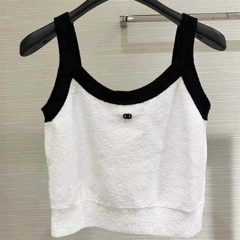 Designer T -skjorta French Sticked Suspendered Tank Top Spring/Summer 2023 Style Inside Slim Fit Outside Wear Bottom Shirt