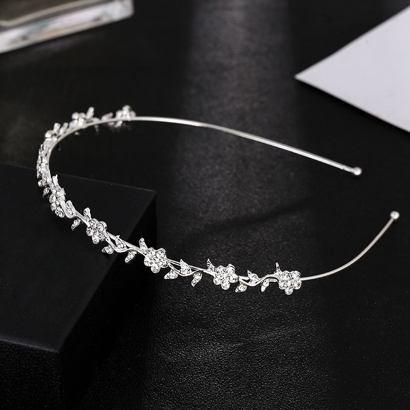 Trendy Silver Rhinestones Flowers Wedding Headpieces Tiara Headband Bridal Princess Crown Hair Accessories Bridesmaids Jewelry Women Headwear Gift CL2161