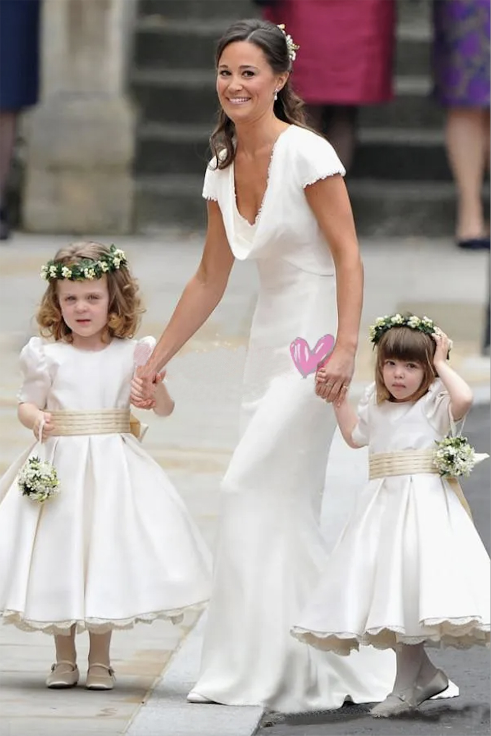 2023 Abito da damigella d'onore vintage Pippa Middleton a prezzi accessibili Una linea tubino Abiti da madre Abiti da sposa con collo drappeggiato