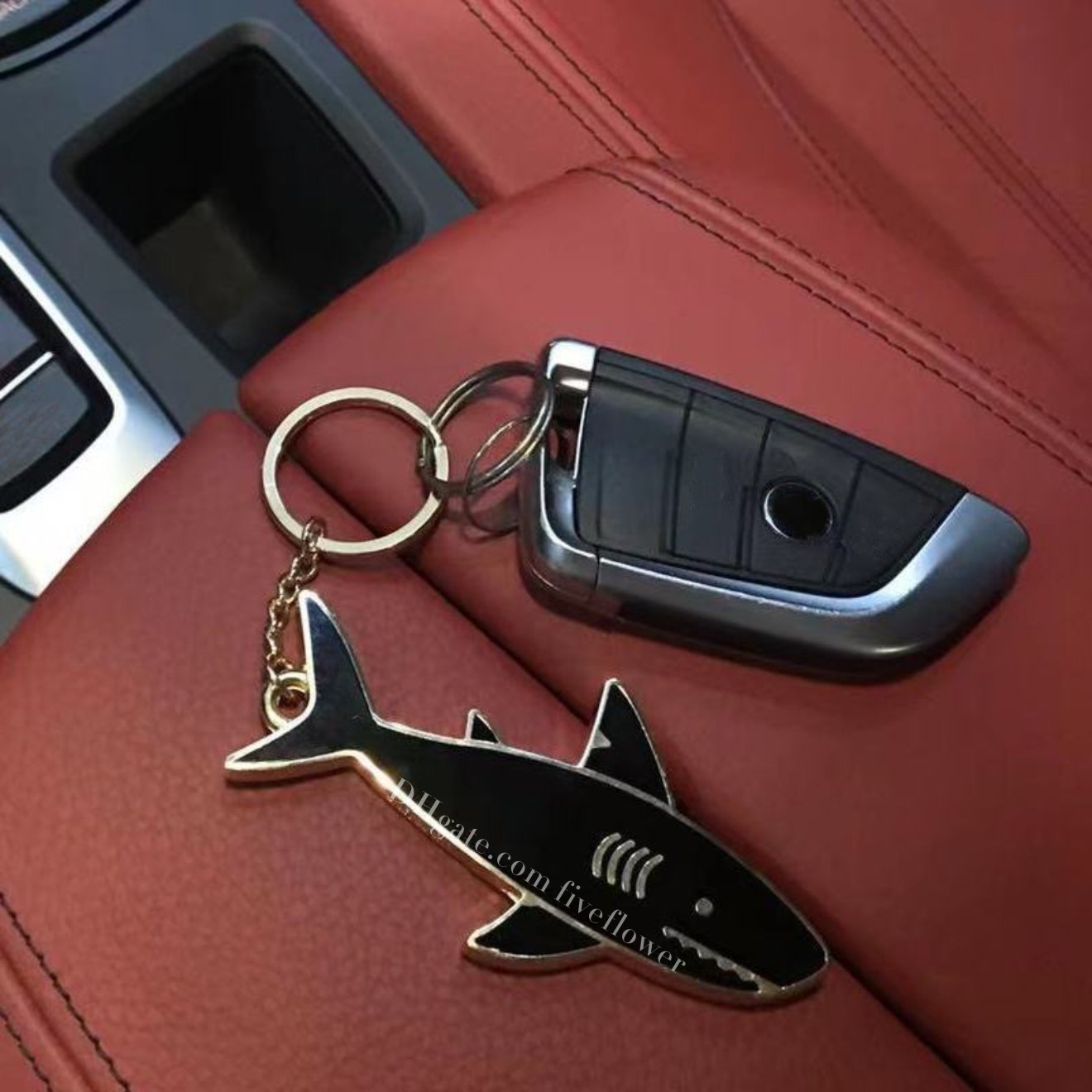 Designer Key Buckle Car Keychain with shark Men Women Bag Pendant Accessories