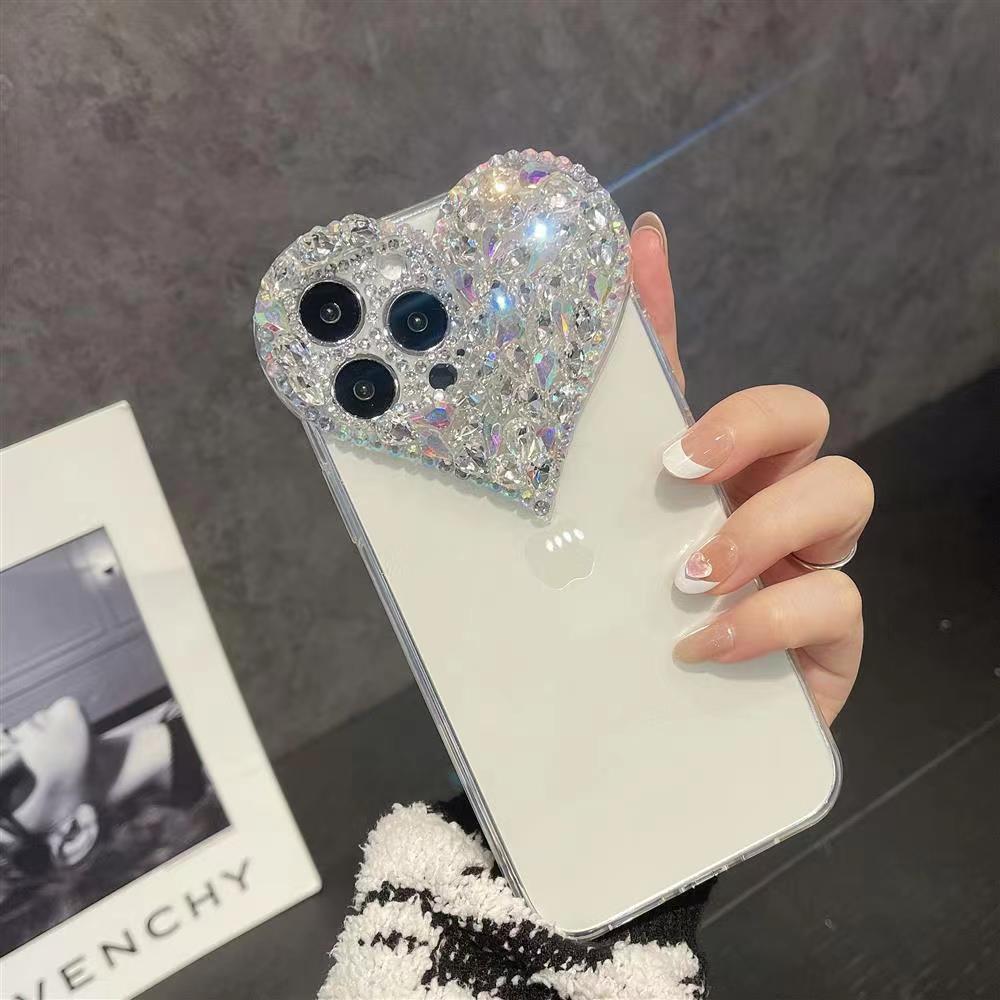 3D Love Heart Bling Diamond Cases pour iPhone 15 Plus 14 13 Pro Max 12 11 X XR XS 8 7 6 SE2 Luxe Mode Jelly Solid Crystal Soft TPU Strass Filles Femmes Couverture arrière de téléphone