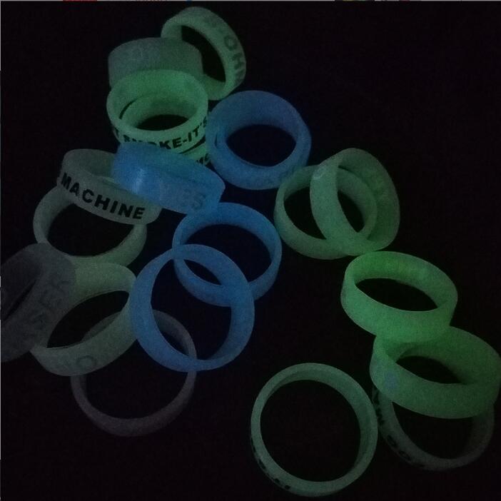 silikonarmband anpassat silikon lysande band ring billig gummiband silikonring skönhet ring 22*7mm