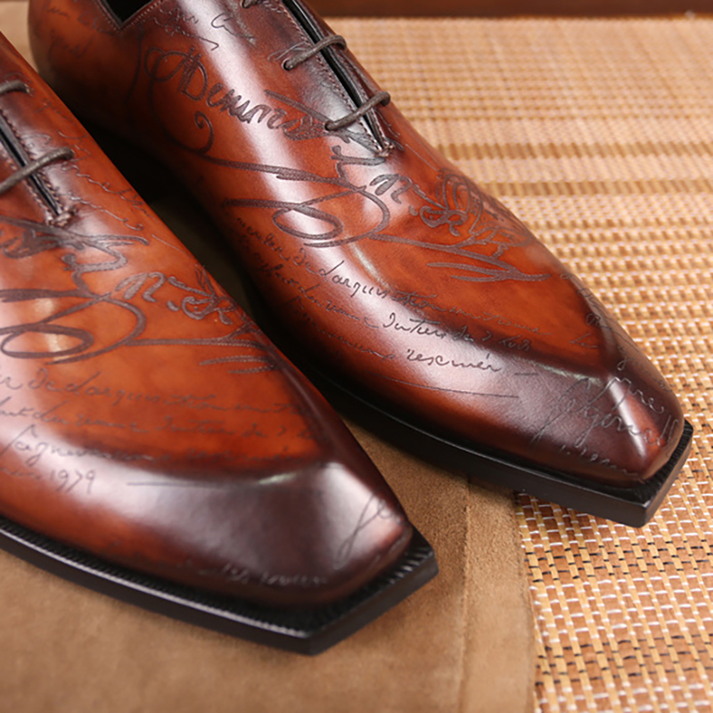 Berluti Classic sapatos masculinos de couro Oxford feitos à mão traje de negócios pintados à mão Sapatos masculinos de couro de alta qualidade Sola de couro