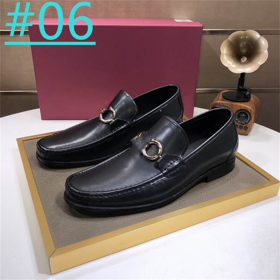 22 Scarpe eleganti firmate da uomo di marca di lusso di stile Scarpe da sposa nere classiche in pelle verniciata da uomo classiche Scarpe da cerimonia Oxford