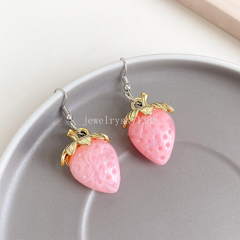 Boucles d'oreilles pendentif fraise en plastique pour femmes et filles, crochets d'oreille en forme de fruits, bijoux doux, accessoires cadeaux, nouvelle collection