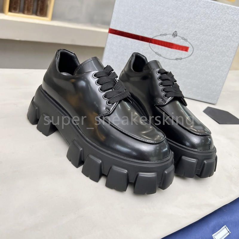 Buty designerskie mężczyźni miękkie platforma platformy kraksowe P Trójkątne mokasyny gumowe czarne błyszczące skórzane grube okrągłe trampki grube dolne buty z rozmiarami pudełka 35-46