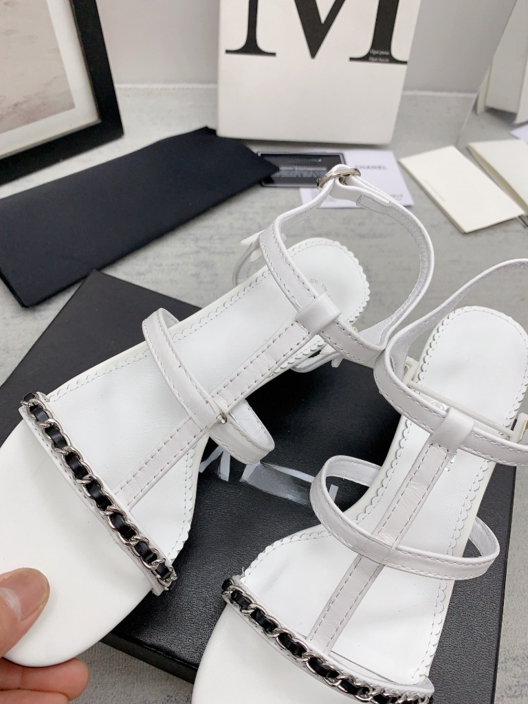 Letni projektanci sandały damskie, luksusowe markowe designerskie wysokiej jakości skórzane sandały rzymskie, wielokolorowe opcjonalne, odpowiednie na różne okazje 2023S