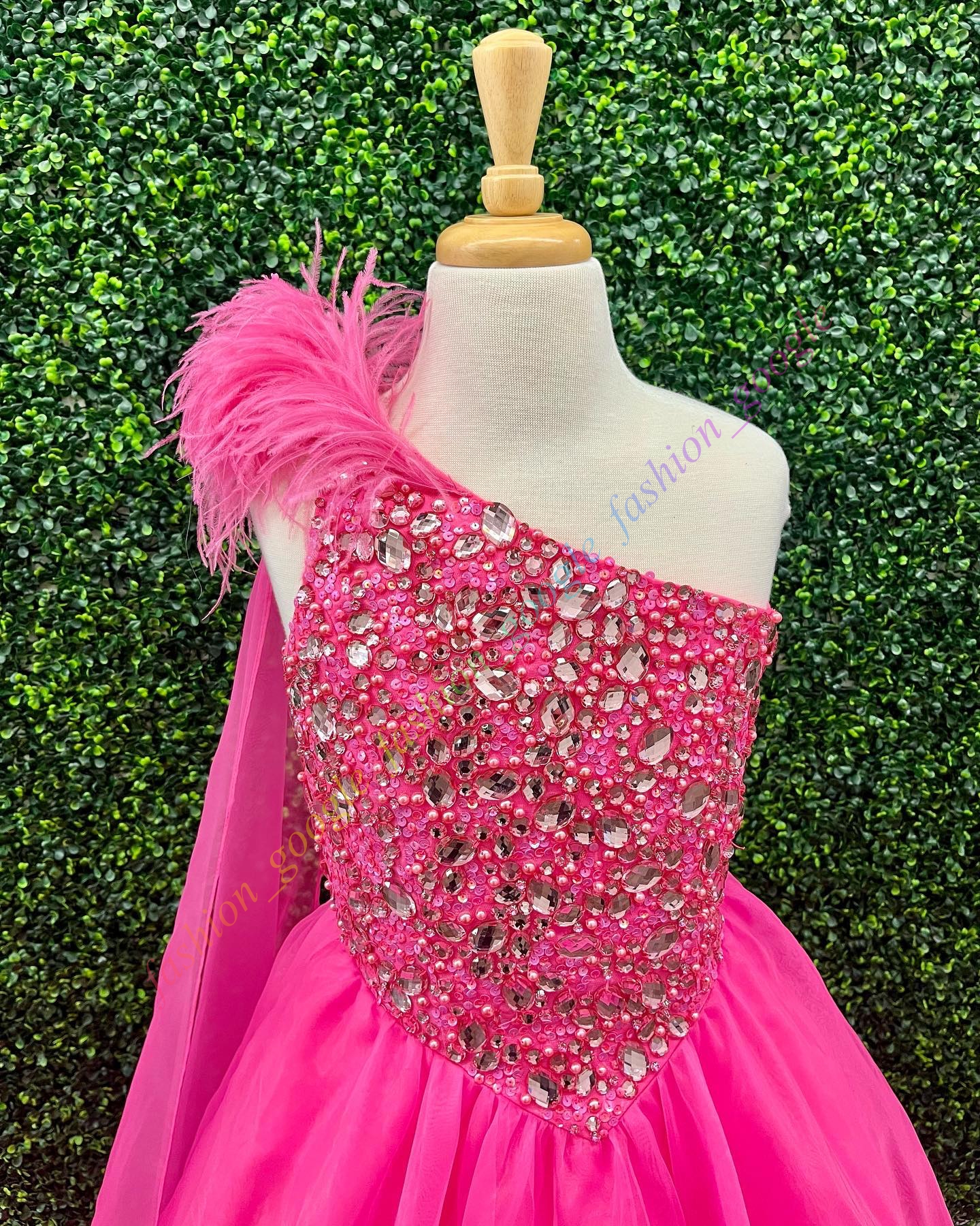 Neon-Pink Little Girl Pageant Dress Feather One-Shoulder Crystal Royal Baby Kid Fun Fashion Runway Drama Birthday Formal Cocktail Party Gown Toddler Teen Preteen