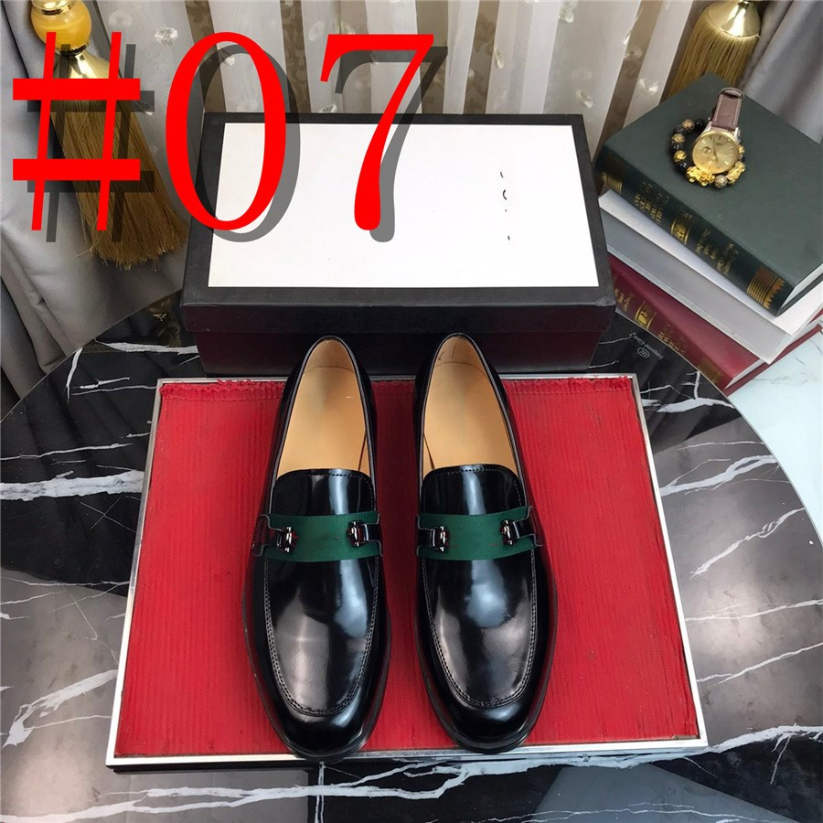Fashion Luxurious Men Suede Leather Shoes Black Beige Horsebit Loafers Slip on Formal Men's Designer Dress Shoes Wedding Office Oxfords Shoes