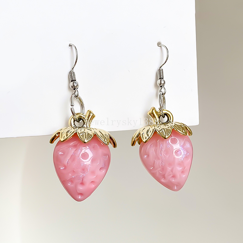 Boucles d'oreilles pendentif fraise en plastique pour femmes et filles, crochets d'oreille en forme de fruits, bijoux doux, accessoires cadeaux, nouvelle collection